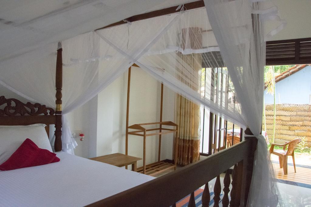 Garden Inn Мириса Екстериор снимка